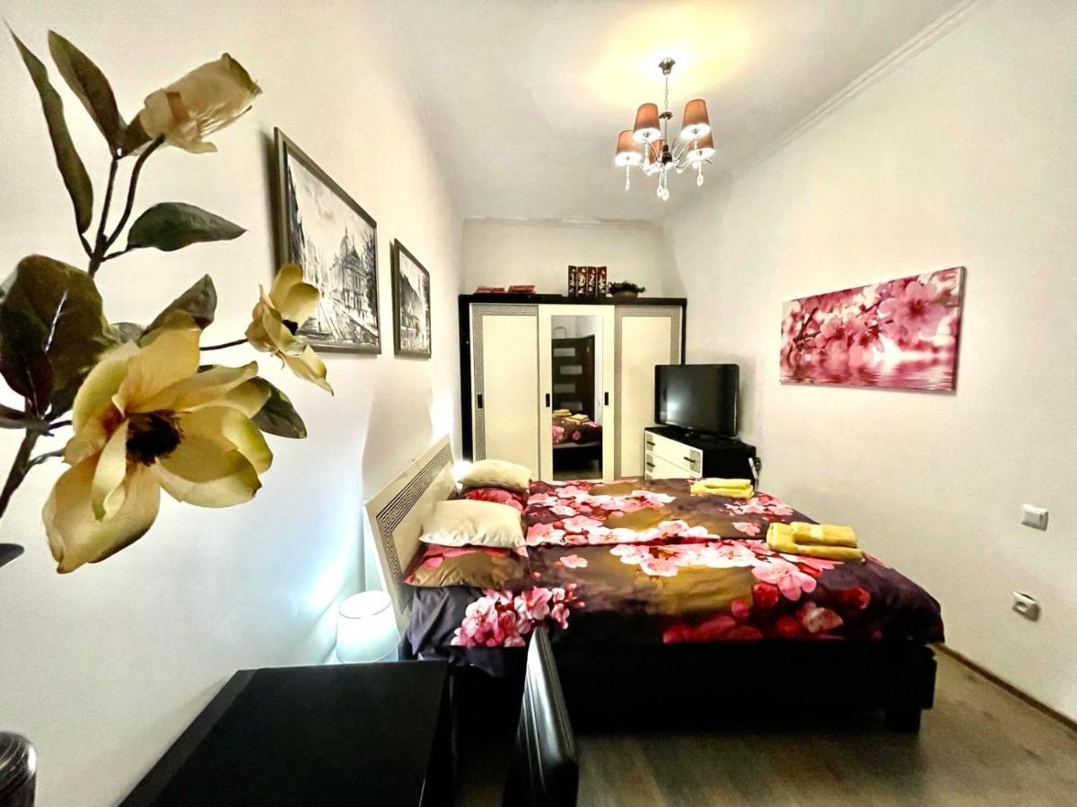 V&O Whitechocolateapt 800 M To Opera إلفيف المظهر الخارجي الصورة